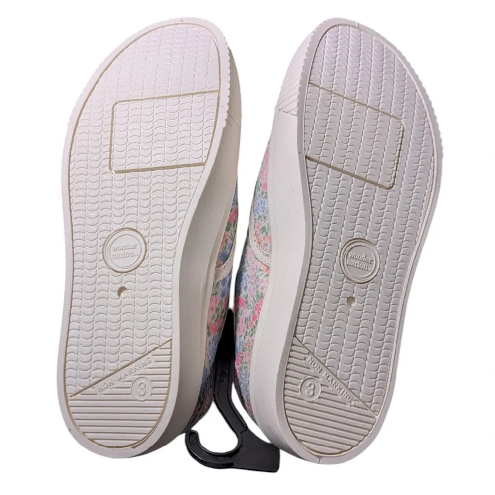 Wonder Nation Girls Floral Casual Plimsole Sneakers Shoes Size 3 NWT